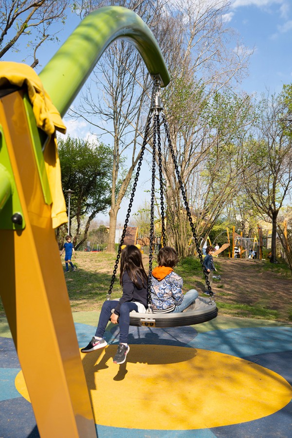 Pendulgynge J444® legepladser traditionelle redskaber gynger billede foto